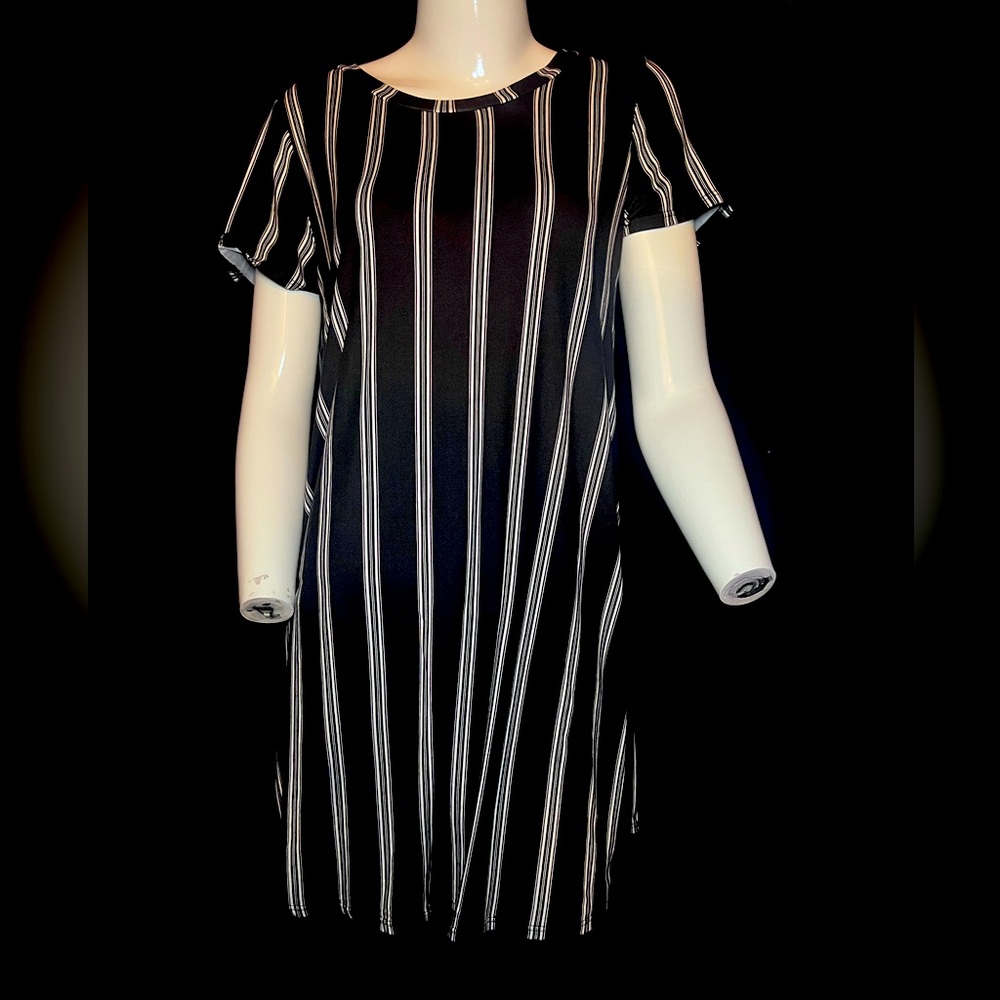 Aran’s Den stripe Tunic, mini-dress. Size medium/ large.